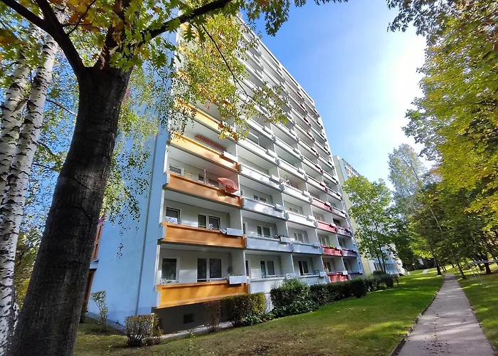 Mit Bodengleicher Dusche, 170m Bis Zur Bahnhaltestelle Linie 5, Wlan *